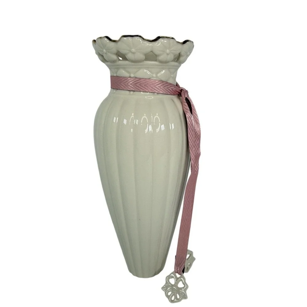 Lenox Tied with Love Bryanna Bud Vase‎ Ivory w/ Gold Trim - 8.5